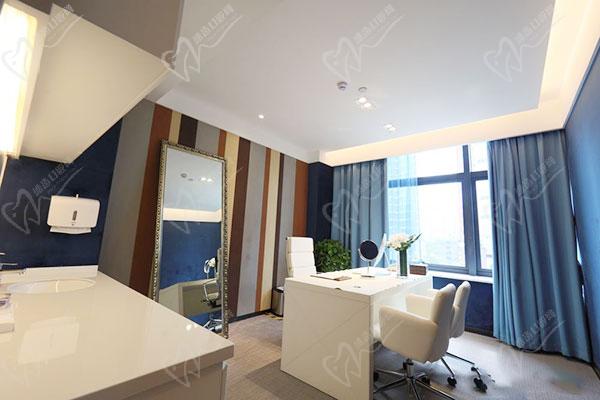 武漢藝星醫(yī)療美容醫(yī)院診室