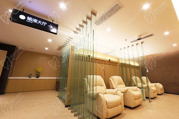 武漢藝星醫(yī)療美容醫(yī)院輸液大廳