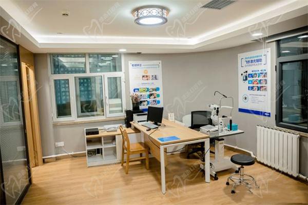 烏魯木齊普瑞眼科醫(yī)院