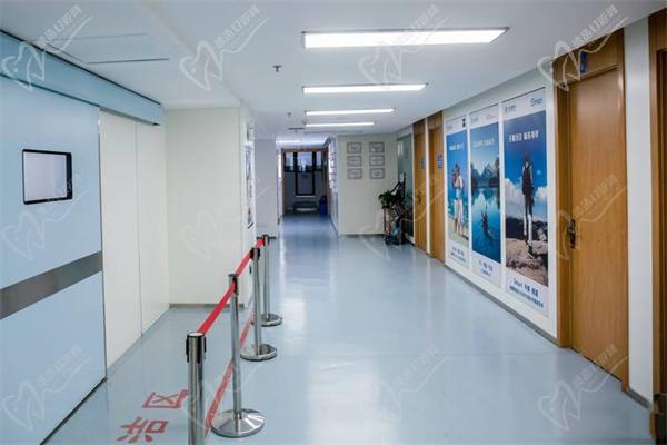 烏魯木齊普瑞眼科醫(yī)院