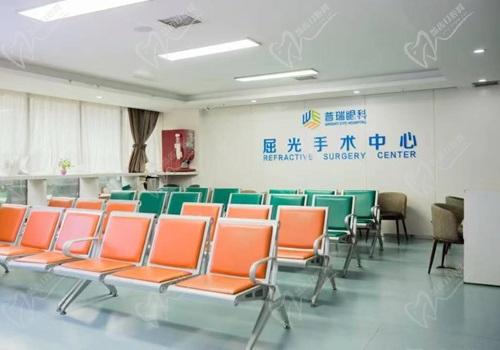 烏魯木齊普瑞眼科醫(yī)院屈光近視中心