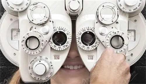 烏魯木齊普瑞眼科醫(yī)院上班時間