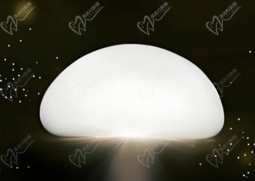 傲諾拉星熠假體豐胸