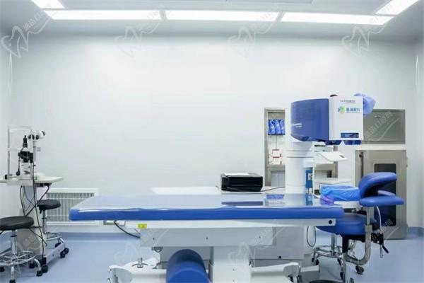 烏魯木齊普瑞眼科醫(yī)院手術(shù)室