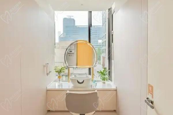  北京振國(guó)醫(yī)療美容醫(yī)院治療區(qū)